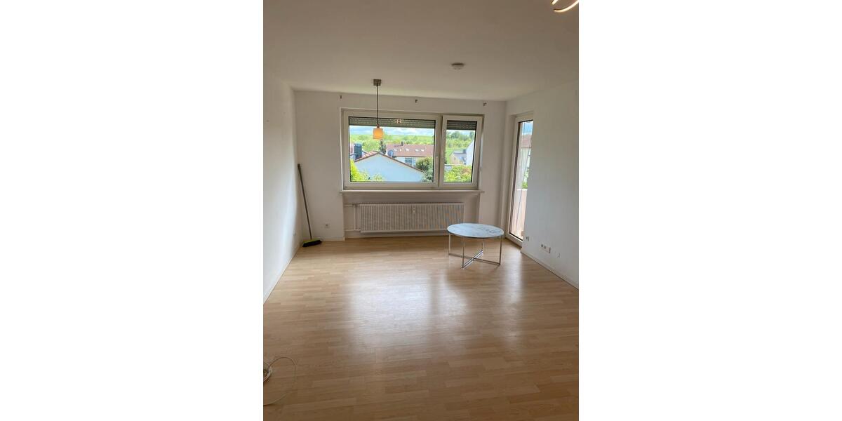Etagenwohnung Ditzingen - 3 Zimmer, 71 m&sup2;, 295.000&euro; | Angebot:26549947