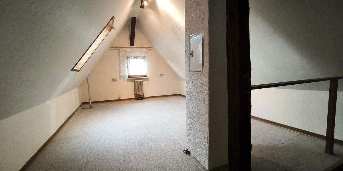 Doppelhaushälfte Remshalden Geradstetten - 6 Zimmer, 141 m&sup2;, 439.000&euro; | Angebot:25654172