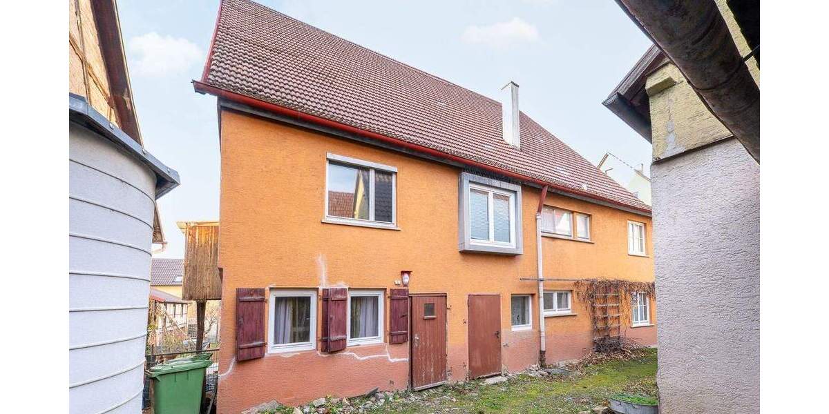 Mehrfamilienhaus, Wohnhaus Marbach am Neckar Marbach - 6 Zimmer, 121 m&sup2;, 225.000&euro; | Angebot:25698034