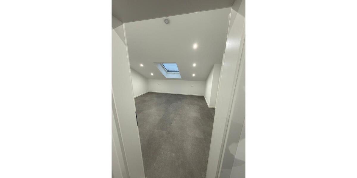 Dachgeschoßwohnung Beilstein - 4.5 Zimmer, 125 m&sup2;, 1.300&euro; | Angebot:25062017