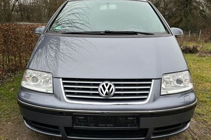 VW Sharan 165.000 km 5.900 &euro; Ditzingen 71254