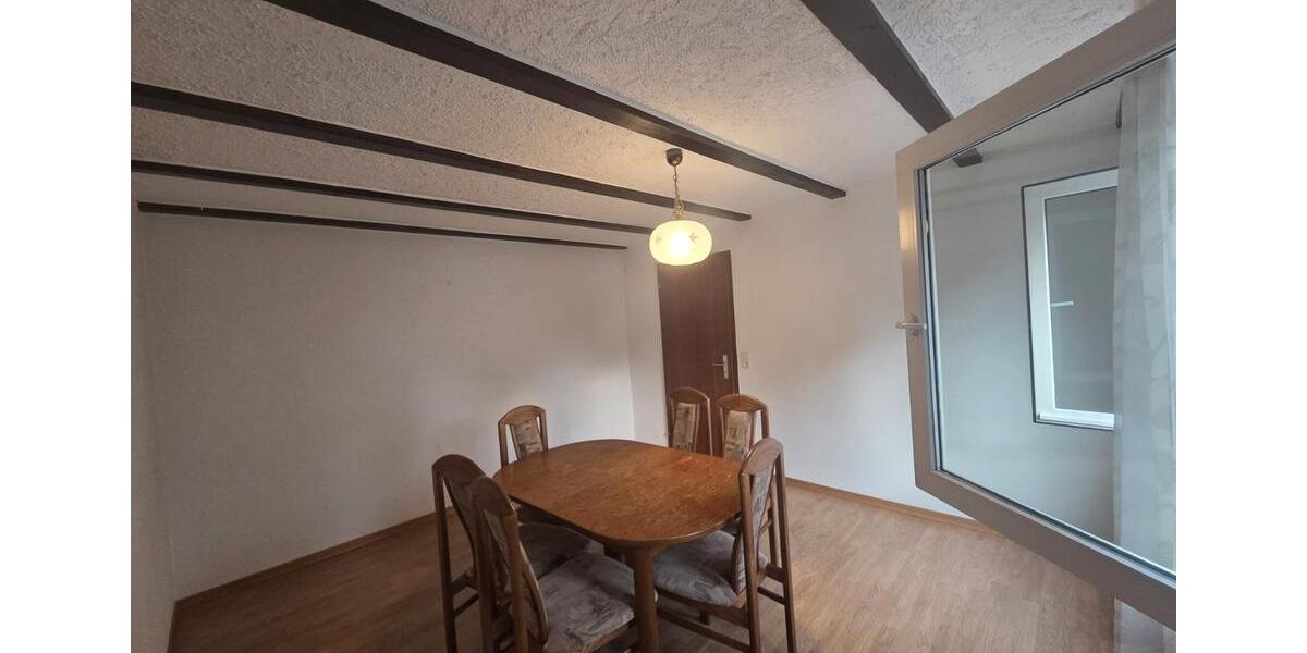 Hochparterre Ludwigsburg Pflugfelden - 3 Zimmer, 74 m&sup2;, 1.100&euro; | Angebot:27545301