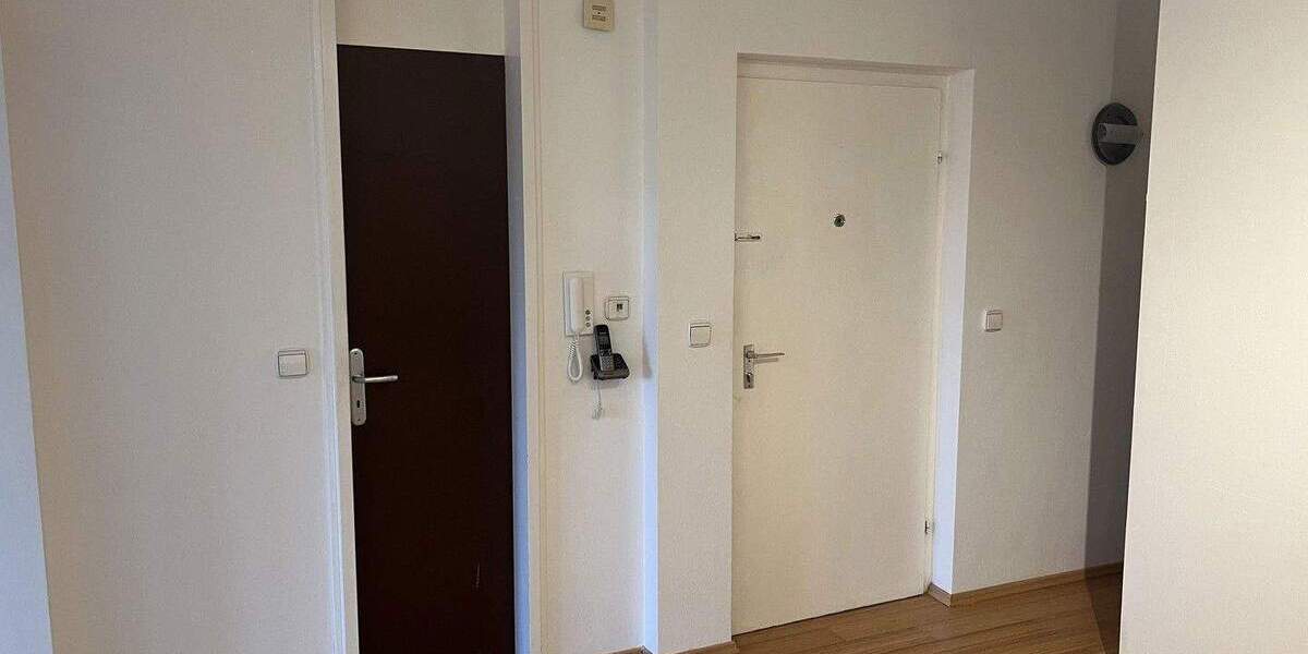 Etagenwohnung Stuttgart Möhringen - 3 Zimmer, 76 m&sup2;, 330.000&euro; | Angebot:25755946
