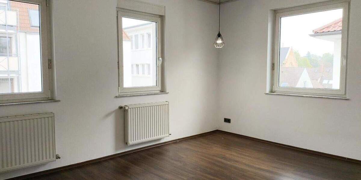 Etagenwohnung Stuttgart Bad Cannstatt - 3 Zimmer, 82 m&sup2;, 340.000&euro; | Angebot:25746472