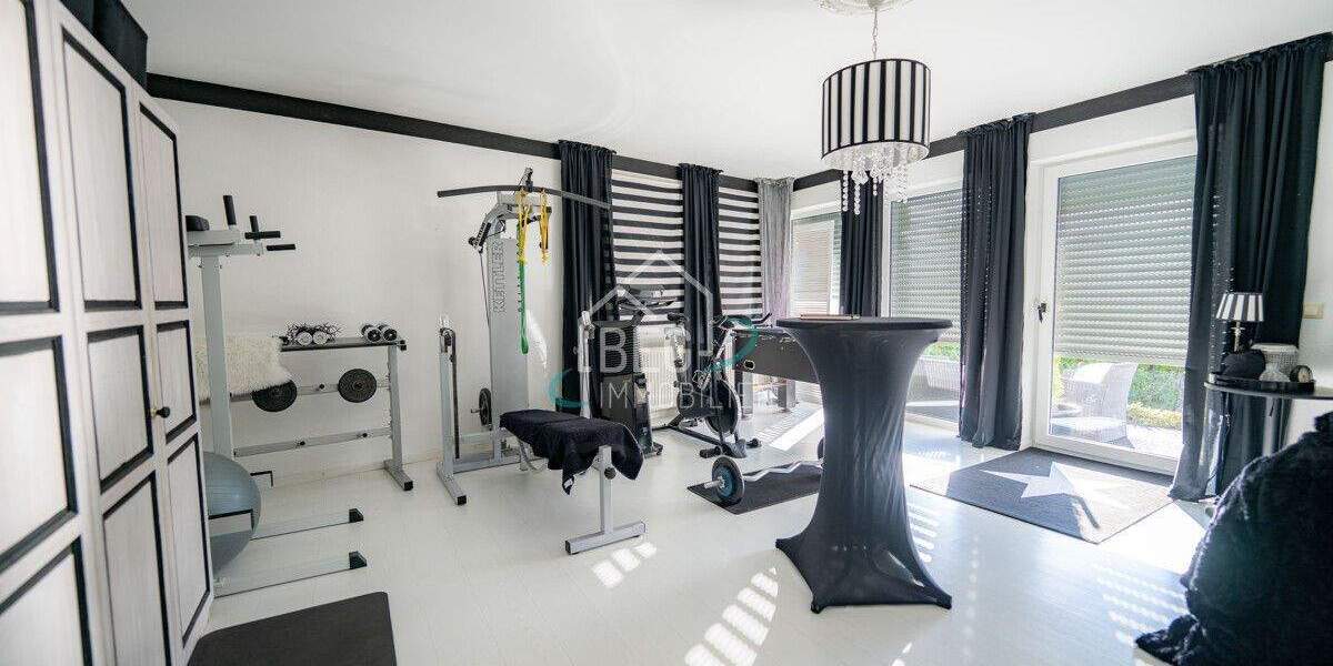 Mehrfamilienhaus, Wohnhaus Remshalden Geradstetten - 1 Zimmer, 270 m&sup2;, 1.650.000&euro; | Angebot:25675773