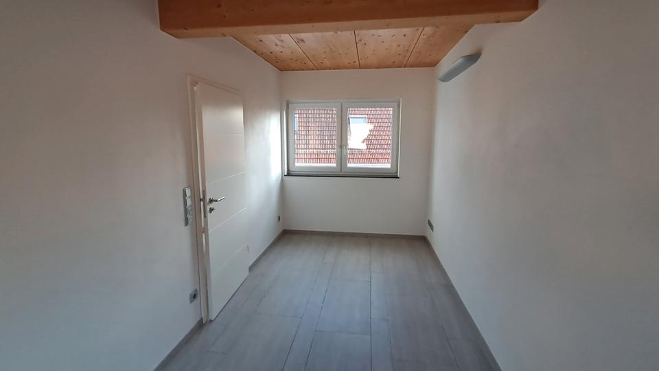 Etagenwohnung Winnenden - 3.5 Zimmer, 102 m&sup2;, 1.480&euro; | Angebot:26574203