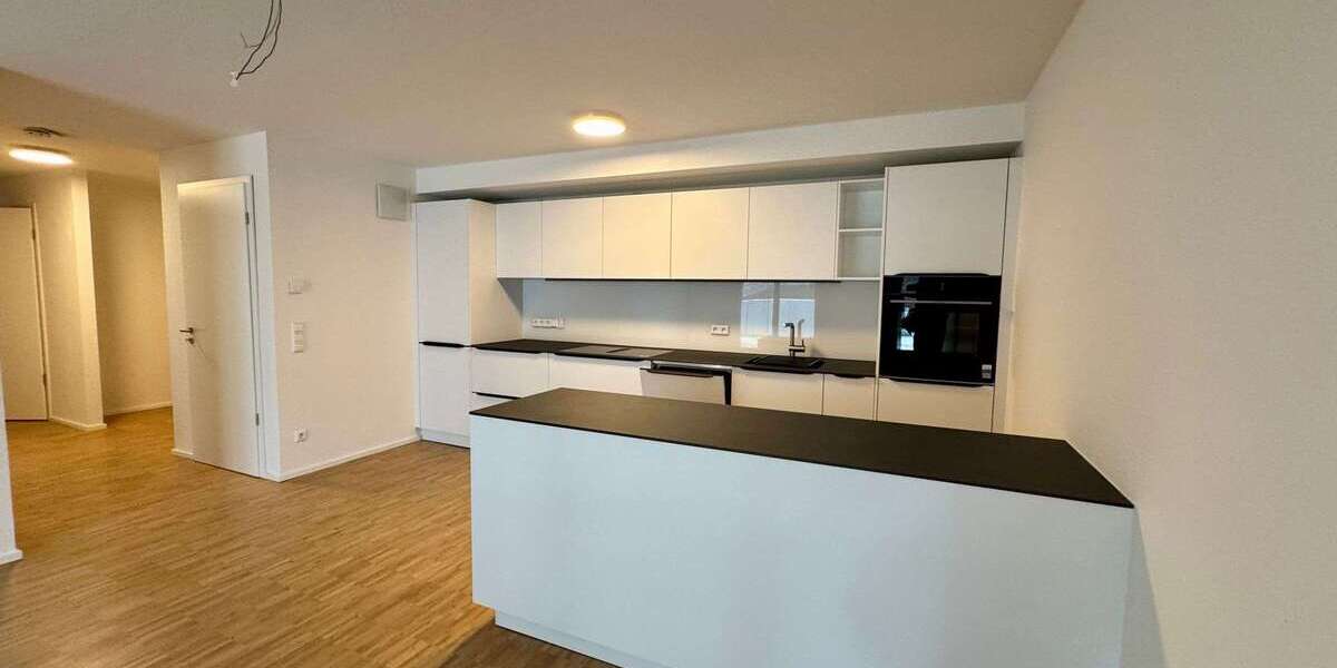 Etagenwohnung Remseck am Neckar - 3 Zimmer, 83 m&sup2;, 1.555&euro; | Angebot:25276934