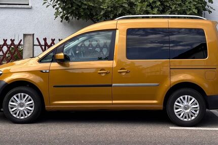 VW Caddy 75.800 km 12.999 &euro; Fellbach 70734