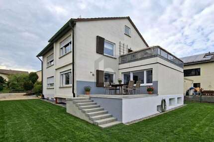 Haus Sindelfingen - 7 Zimmer, 230 m&sup2;, 800.000&euro; | Angebot:26524804