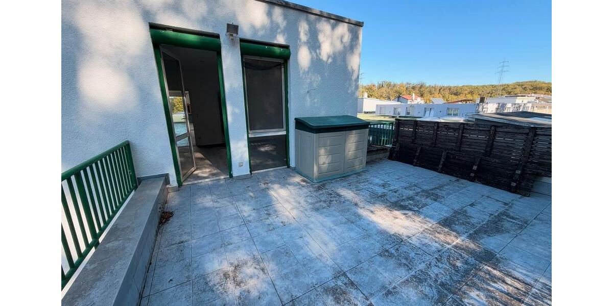 Etagenwohnung Mühlacker - 5 Zimmer, 140 m&sup2;, 1.500&euro; | Angebot:27568125