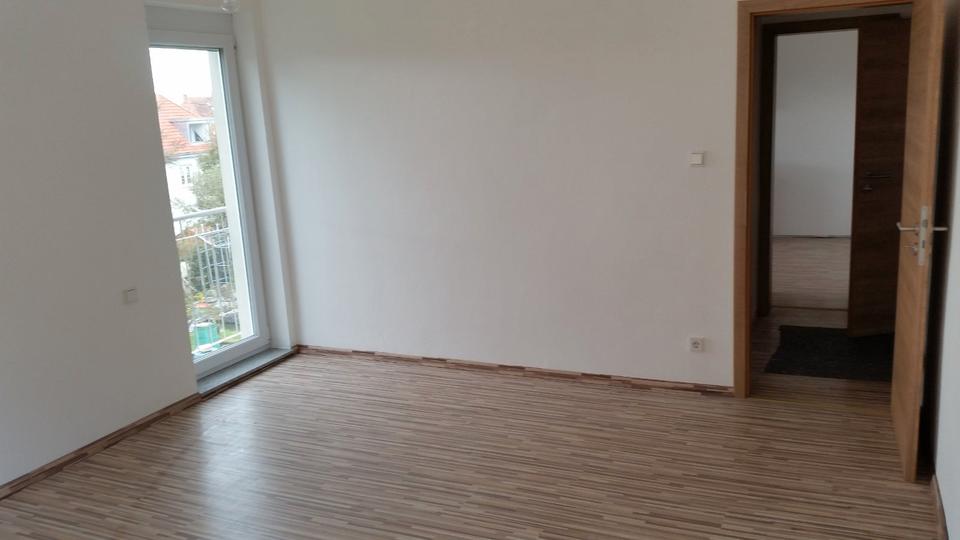 Mehrfamilienhaus, Wohnhaus Ludwigsburg - 12.5 Zimmer, 255 m&sup2;, 939.000&euro; | Angebot:26365536