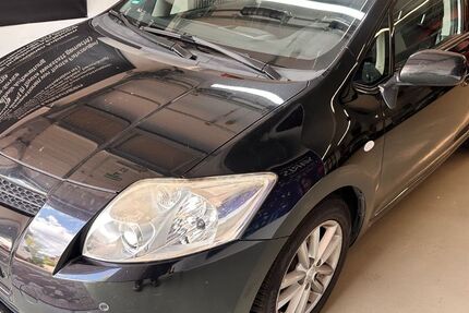 Toyota Auris 208.780 km 1.290 &euro; LEONBERG 71229