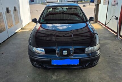 Seat Leon 177.782 km 2.900 &euro; Kornwestheim 70806