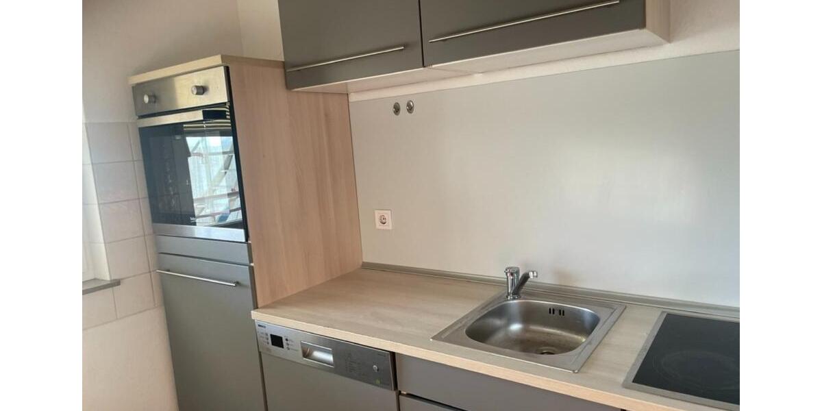 Etagenwohnung Esslingen am Neckar Pliensauvorstadt - 1 Zimmer, 38 m&sup2;, 180.000&euro; | Angebot:25046638