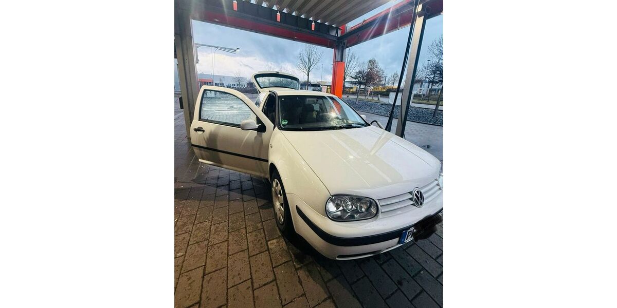 VW Golf 174.500 km 2.399 &euro; Mühlacker 75417