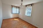 Etagenwohnung Esslingen am Neckar Hegensberg - 4 Zimmer, 90 m&sup2;, 1.270&euro; | Angebot:26477368
