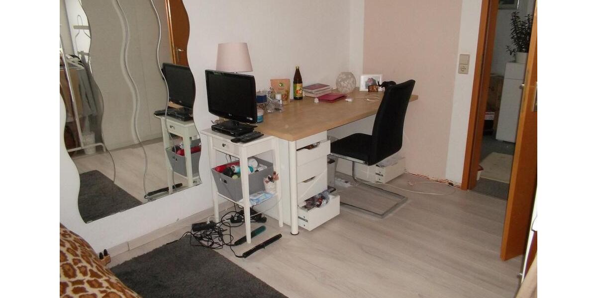 Erdgeschoßwohnung Stuttgart Bad Cannstatt - 1 Zimmer, 11 m&sup2;, 200&euro; | Angebot:24841703