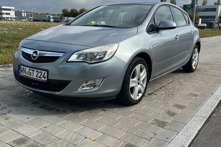 Opel Astra 175.000 km 2.700 &euro; Fellbach 70736