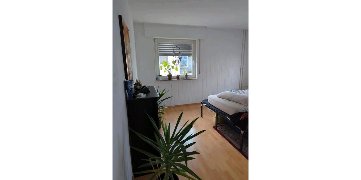 Etagenwohnung Stuttgart Neuwirtshaus - 3 Zimmer, 70 m&sup2;, 1.150&euro; | Angebot:25976208