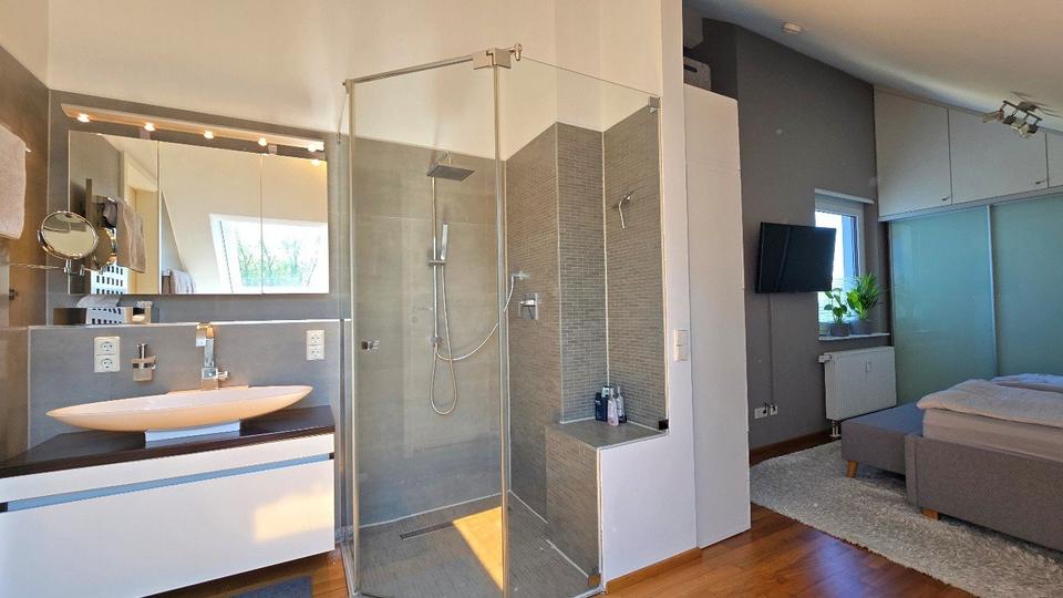 Dachgeschoßwohnung Stuttgart Degerloch - 3.5 Zimmer, 87 m&sup2;, 1.776&euro; | Angebot:27545198