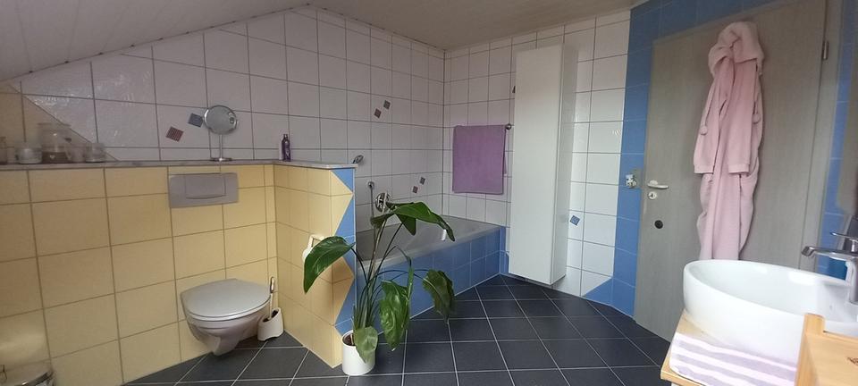 Doppelhaushälfte Brackenheim - 3 Zimmer, 115 m&sup2;, 495.000&euro; | Angebot:26878670