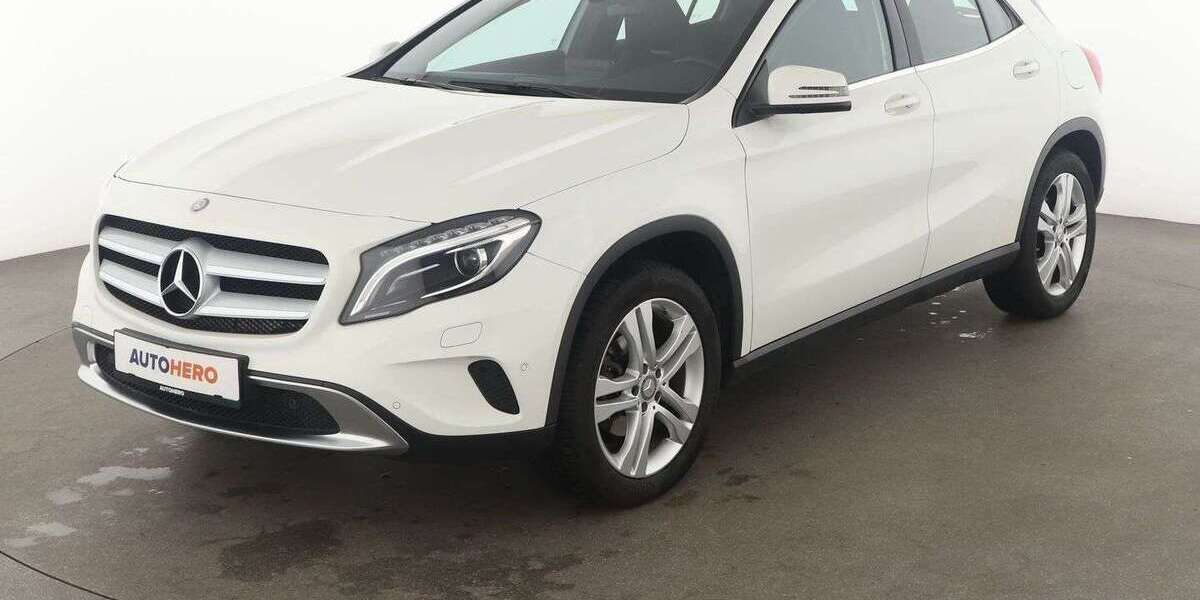 Mercedes-Benz GLA 200 95.513 km 17.150 &euro; Stuttgart 70195