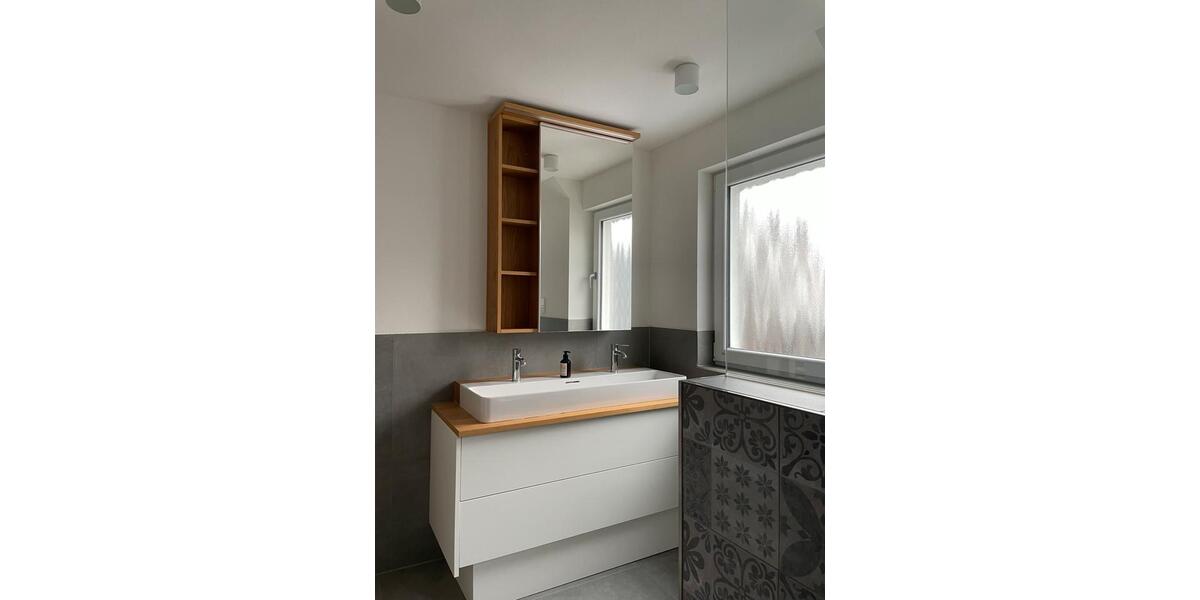 Etagenwohnung Remseck am Neckar - 3 Zimmer, 100 m&sup2;, 1.740&euro; | Angebot:27541928
