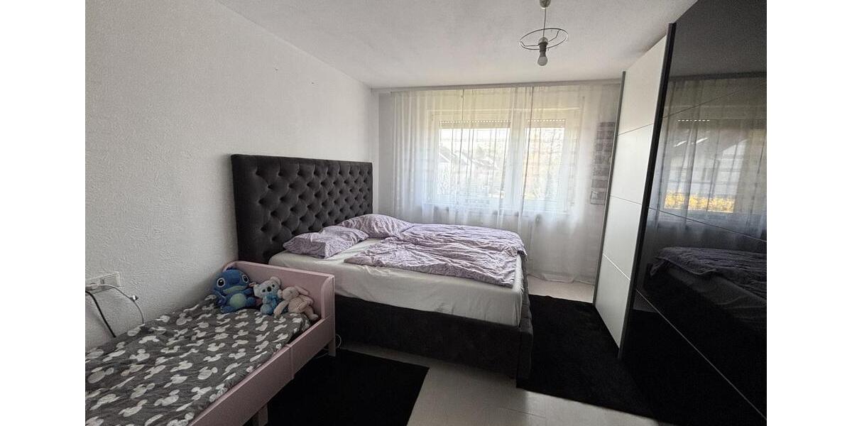 Etagenwohnung Ludwigsburg Oßweil - 3.5 Zimmer, 83 m&sup2;, 1.060&euro; | Angebot:25789024