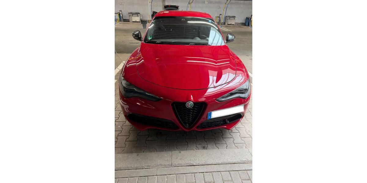 Alfa Romeo Stelvio 25.000 km 42.500 &euro; Stuttgart 70437