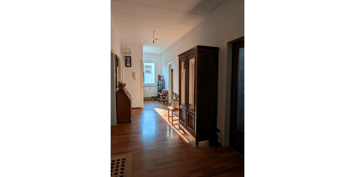 Etagenwohnung Stuttgart Bad Cannstatt - 4 Zimmer, 110 m&sup2;, 1.350&euro; | Angebot:27550019