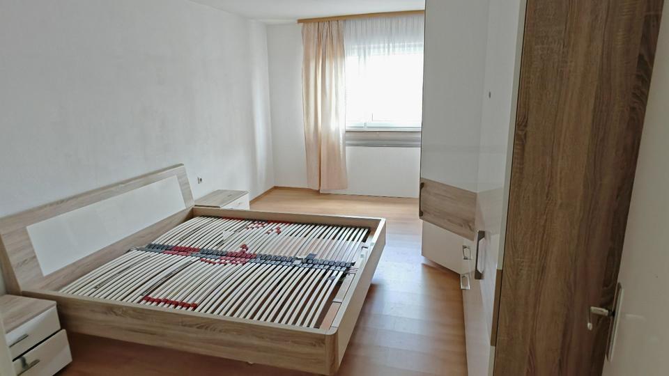 Etagenwohnung Stuttgart Mühlhausen - 3 Zimmer, 70 m&sup2;, 240.000&euro; | Angebot:25498029