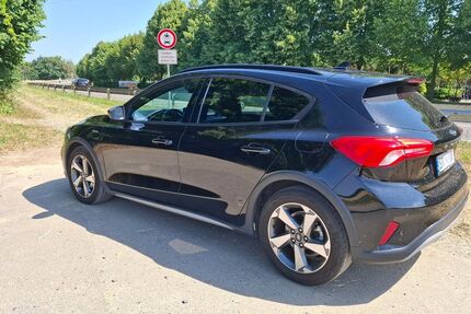 Ford Focus 45.000 km 22.999 &euro; Stuttgart 70437