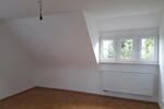 Dachgeschoßwohnung Stuttgart Vaihingen - 3 Zimmer, 64 m&sup2;, 1.100&euro; | Angebot:27570032