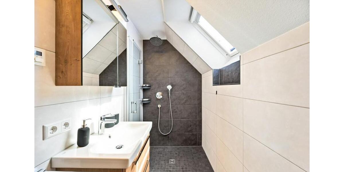 Maisonettenwohnung Weinsberg - 5 Zimmer, 118 m&sup2;, 1.750&euro; | Angebot:27595285