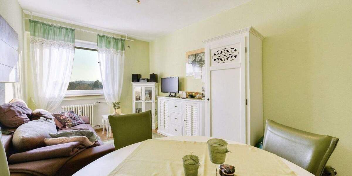 Etagenwohnung Stuttgart Mönchfeld - 3 Zimmer, 71 m&sup2;, 240.000&euro; | Angebot:25896205