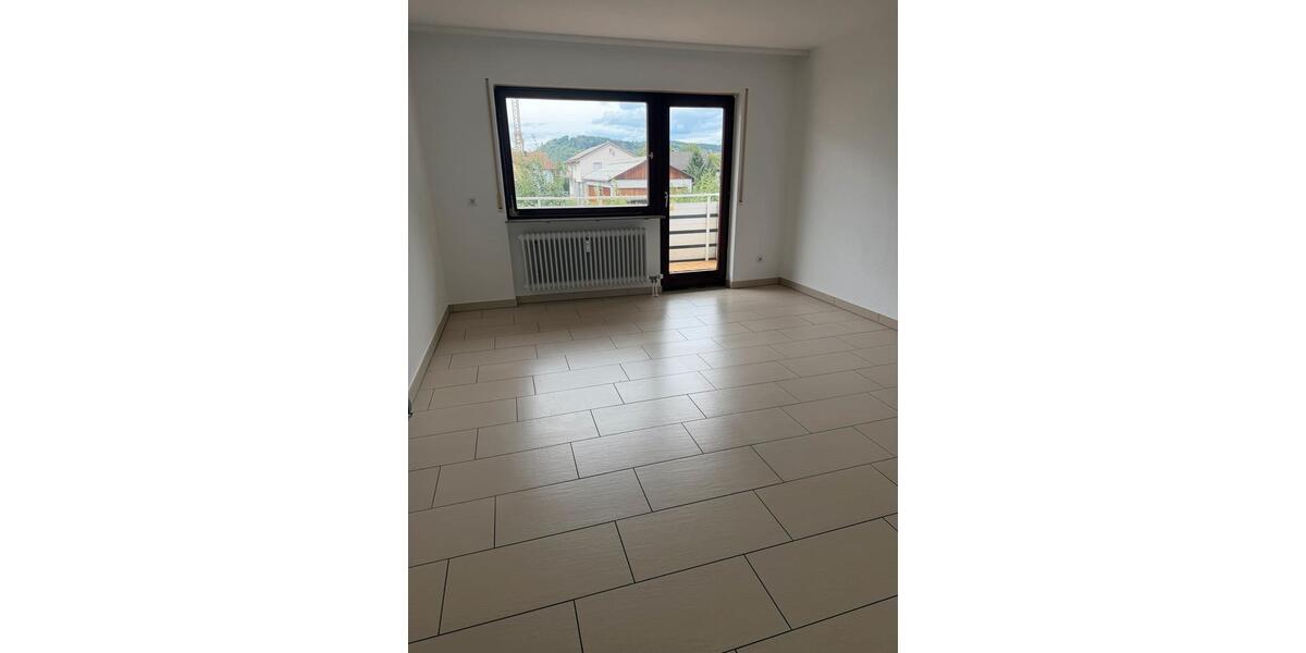 Etagenwohnung Schorndorf - 3 Zimmer, 100 m&sup2;, 550&euro; | Angebot:27554105