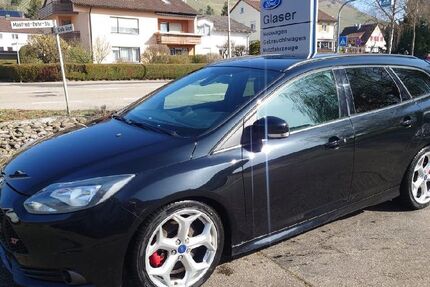 Ford Focus 142.192 km 8.290 &euro; Illingen - Schützingen 75428