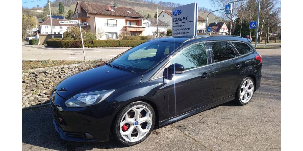 Ford Focus 142.192 km 8.290 &euro; Illingen - Schützingen 75428