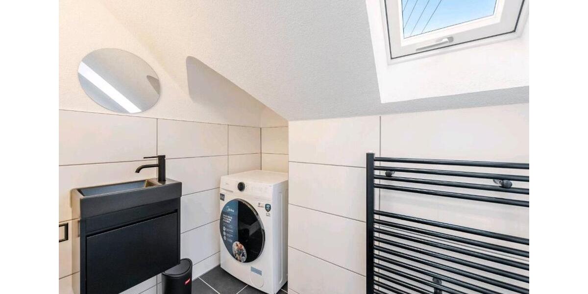 Dachgeschoßwohnung Leinfelden-Echterdingen Echterdingen - 1 Zimmer, 70 m&sup2;, 700&euro; | Angebot:25340818