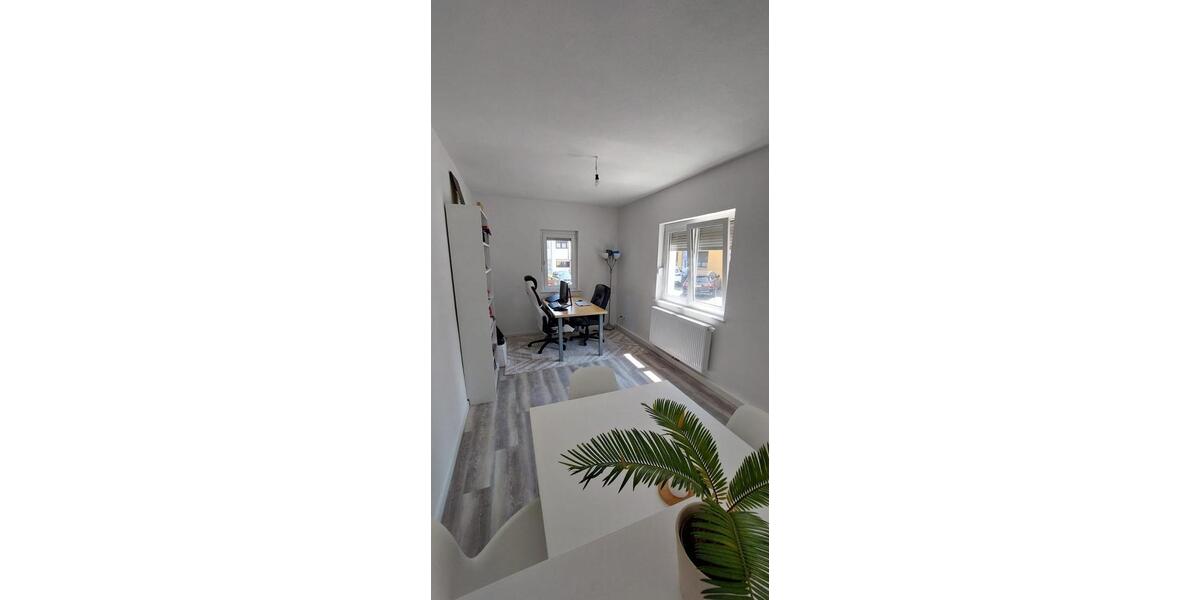Erdgeschoßwohnung Stuttgart Vaihingen - 2.5 Zimmer, 80 m&sup2;, 1.030&euro; | Angebot:27567312