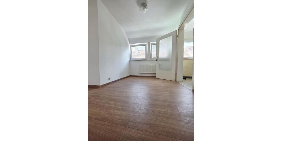 Etagenwohnung Lauffen am Neckar - 3 Zimmer, 75 m&sup2;, 990&euro; | Angebot:25862055