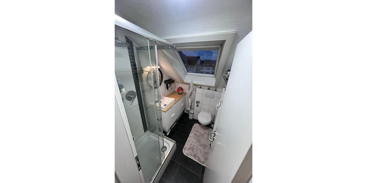 Dachgeschoßwohnung Schorndorf - 3 Zimmer, 61 m&sup2;, 219.000&euro; | Angebot:26524703