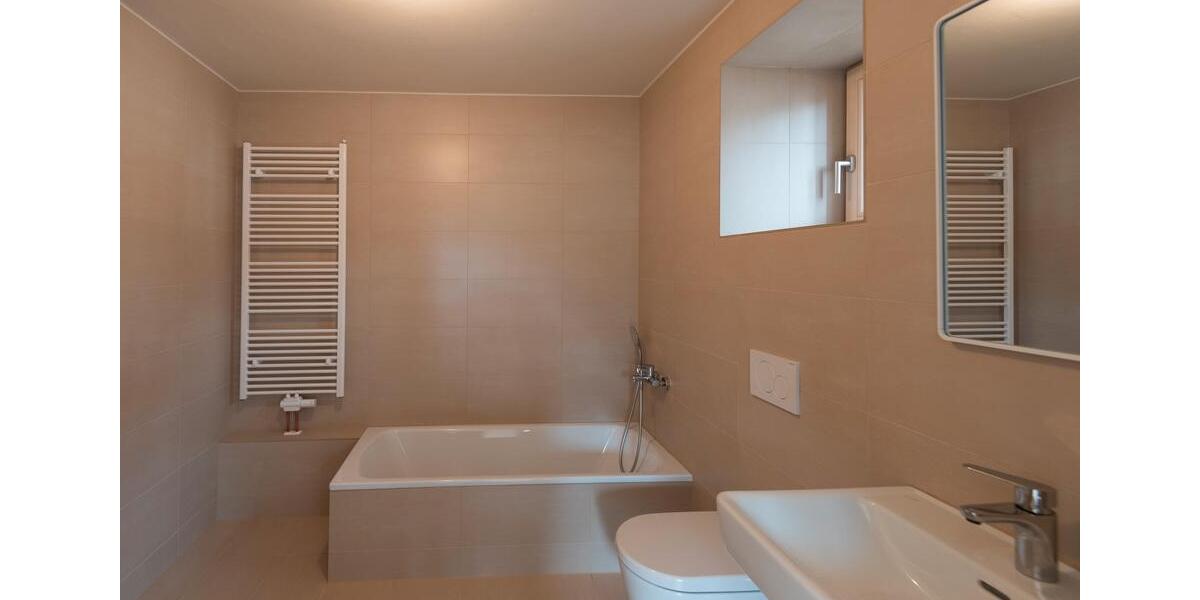 Etagenwohnung Pfaffenhofen - 3.5 Zimmer, 84 m&sup2;, 1.060&euro; | Angebot:25842265