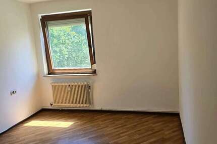 Wohnung Esslingen Pliensauvorstadt - 3 Zimmer, 58 m&sup2;, 607&euro; | Angebot:25191619