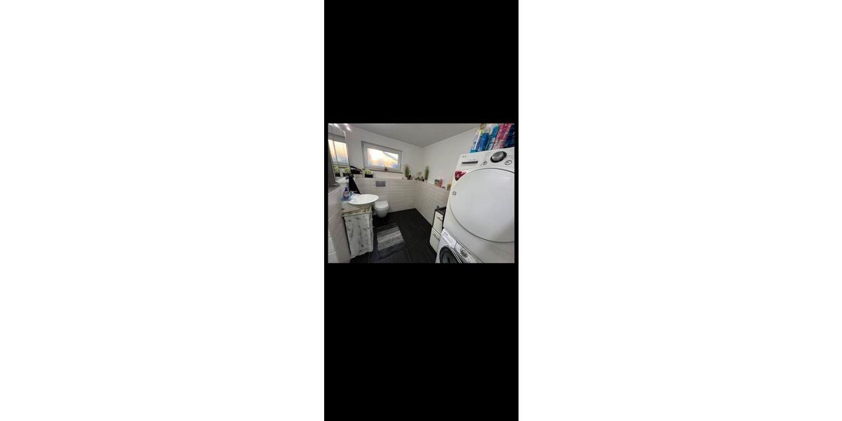 Etagenwohnung Esslingen am Neckar Oberesslingen - 4 Zimmer, 120 m&sup2;, 1.350&euro; | Angebot:26348681