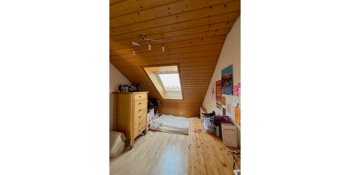 Dachgeschoßwohnung Winnenden - 1 Zimmer, 12 m&sup2;, 485&euro; | Angebot:25338563