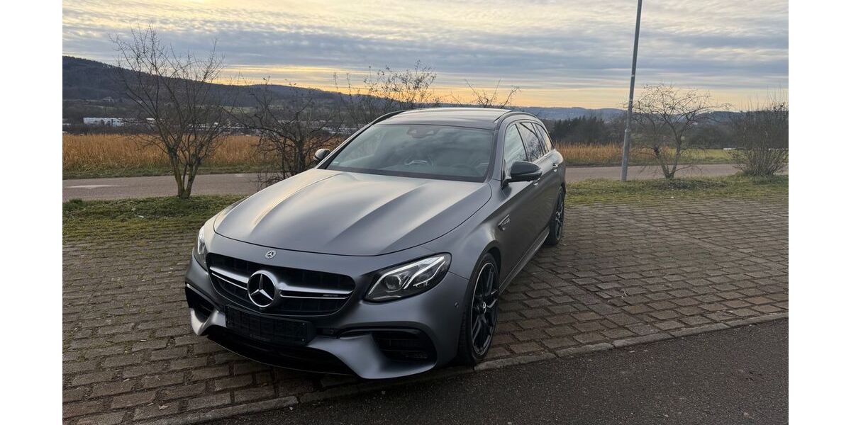 Mercedes-Benz E 63 AMG 140.000 km 54.999 &euro; Urbach 73660