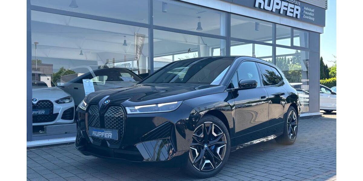 BMW iX 16.880 km 68.900 &euro; Vaihingen / Enz 71665