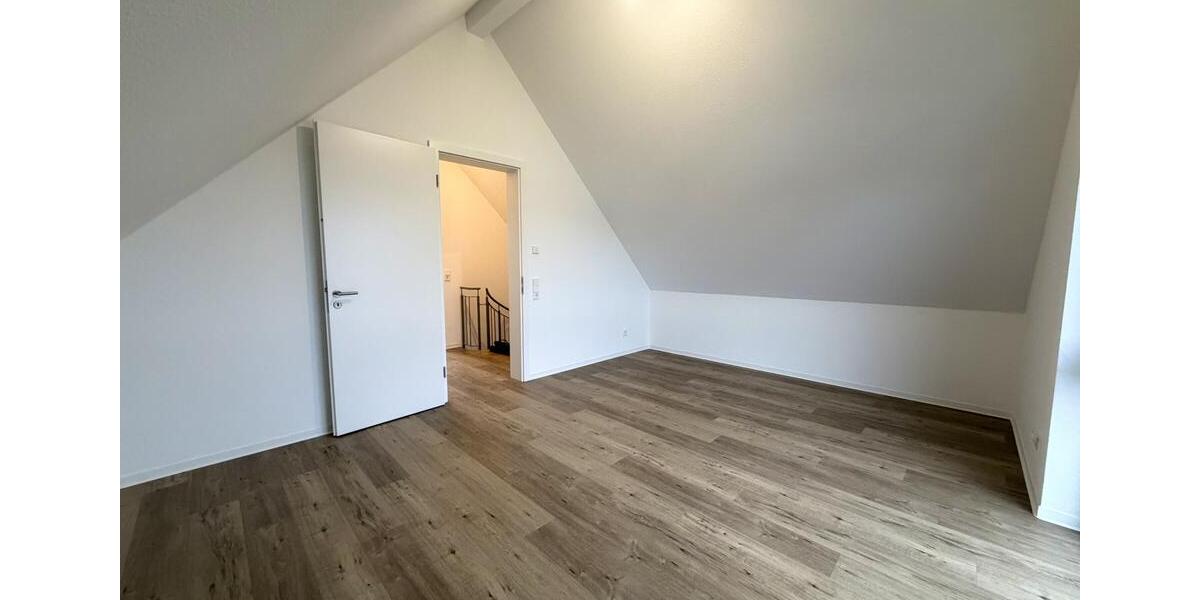 Maisonettenwohnung Stuttgart Birkach - 5 Zimmer, 120 m&sup2;, 2.050&euro; | Angebot:25179074