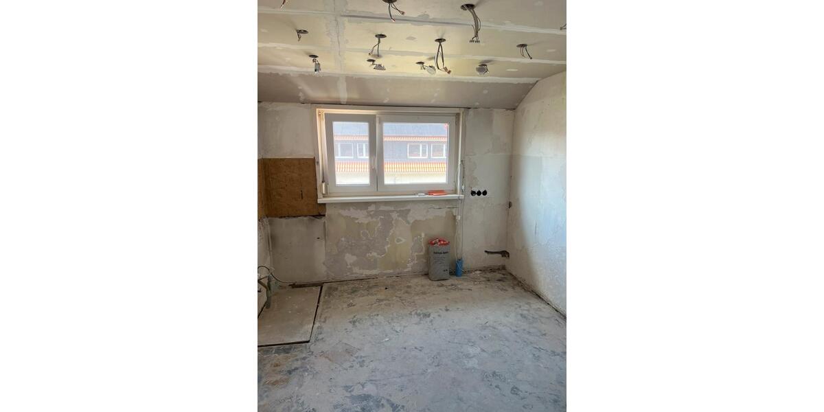 Dachgeschoßwohnung Schorndorf - 3 Zimmer, 66 m&sup2;, 225.000&euro; | Angebot:27230210